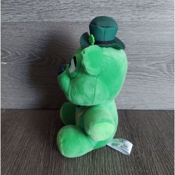 Funko Five Nights At Freddy's SHAMROCK IRISH GREEN PLUSH FNAF ☘️ - Picture 3 of 5